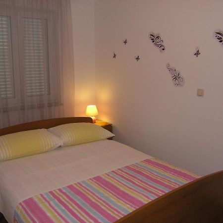 Apartments Biljana For Relaxing Holidays In Baska ภายนอก รูปภาพ