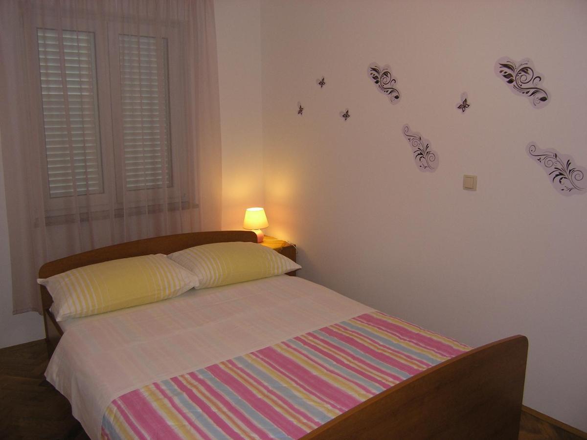 Apartments Biljana For Relaxing Holidays In Baska ภายนอก รูปภาพ