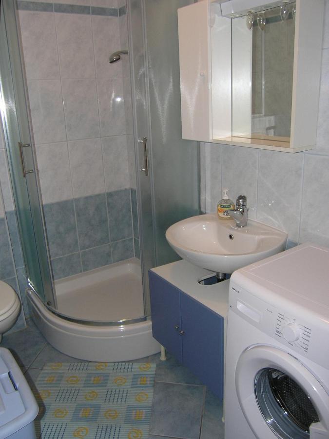 Apartments Biljana For Relaxing Holidays In Baska ภายนอก รูปภาพ